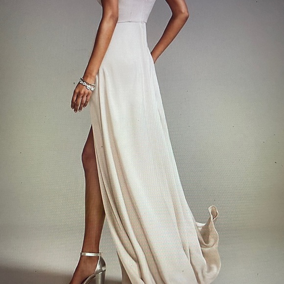 Bridesmaid dress that can also be worn for prom. - Picture 4 of 5